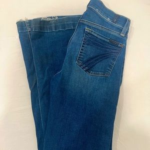 Seven for all mankind size 25 inseam 32